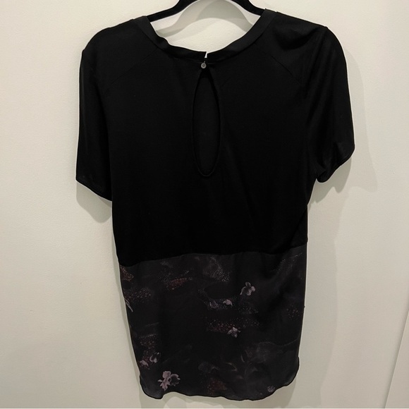 Aritzia Wilfred Black and Floral Short Sleeve Tunic - Picture 6 of 10